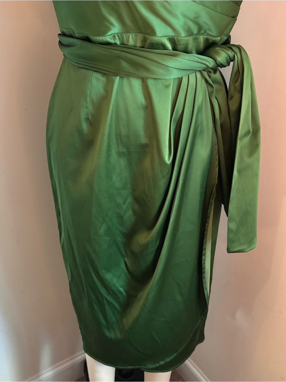 Pinup Couture Clothing emerald green sarong dress - Picture 4 of 9